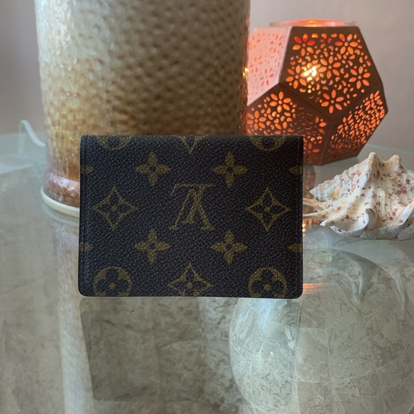 ✨HOST Pick✨Vintage Louis Vuitton Monogram ID/Card Holder (Preloved) - Picture 2 of 7
